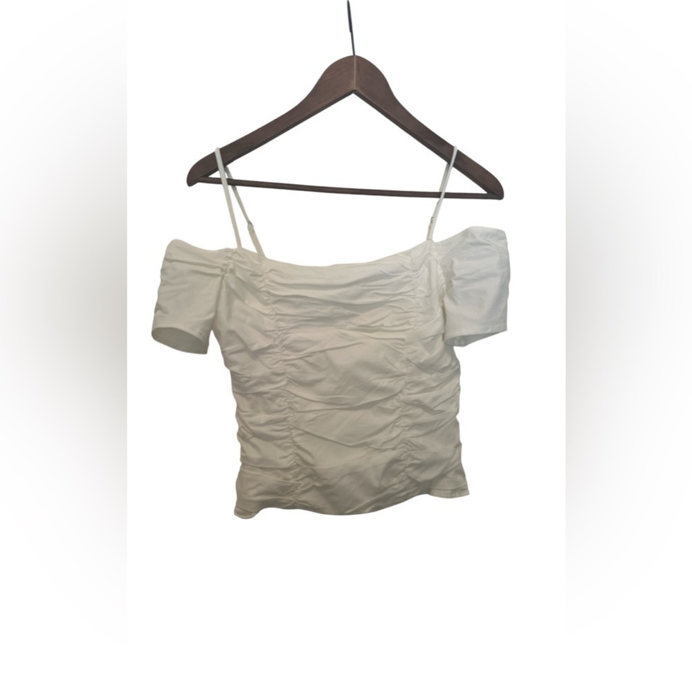 New Women’s ASTR the Label White Ruched Crop Top, size Medium